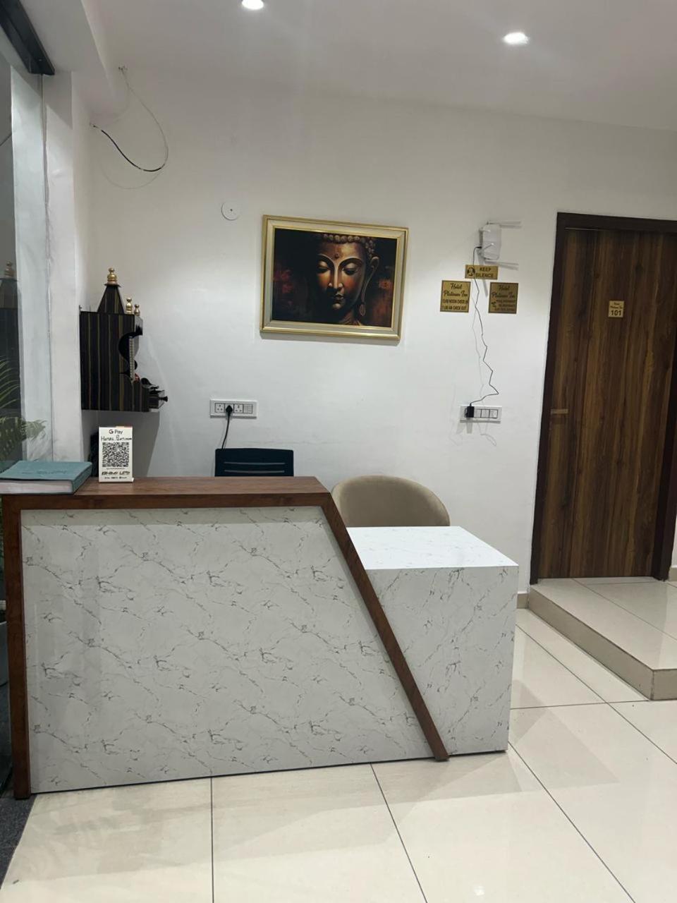 Hotel Platinum Inn Ludhiana Exteriör bild